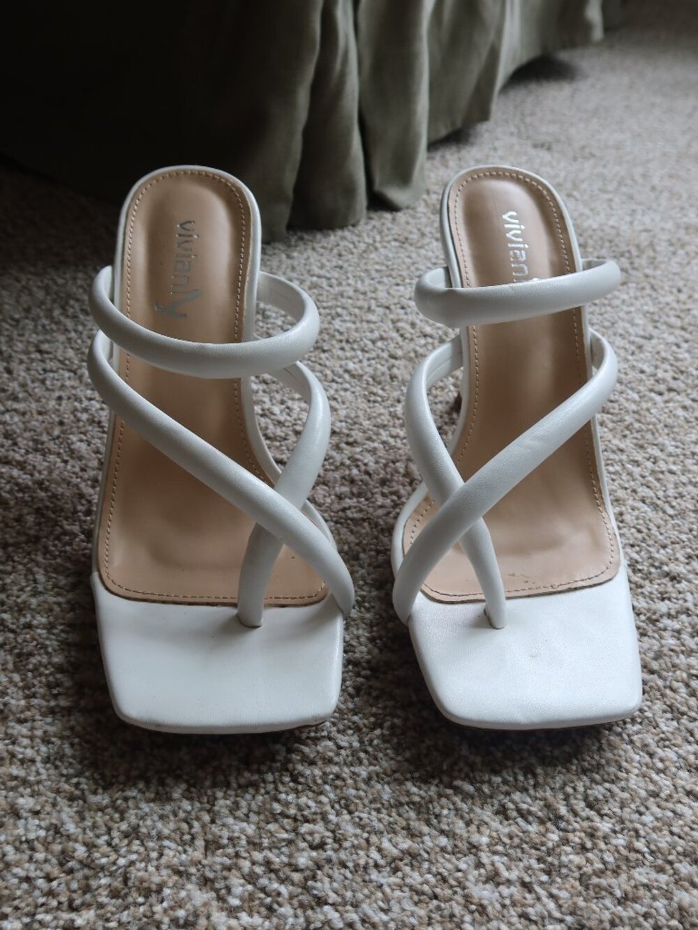 Women's White Vivanly Heels
